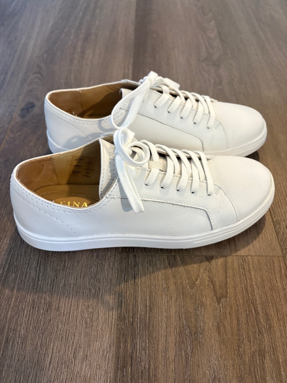 Women’s White Leather Low-Top Sneakers - Minimal Casual Style - Picture 3 of 4